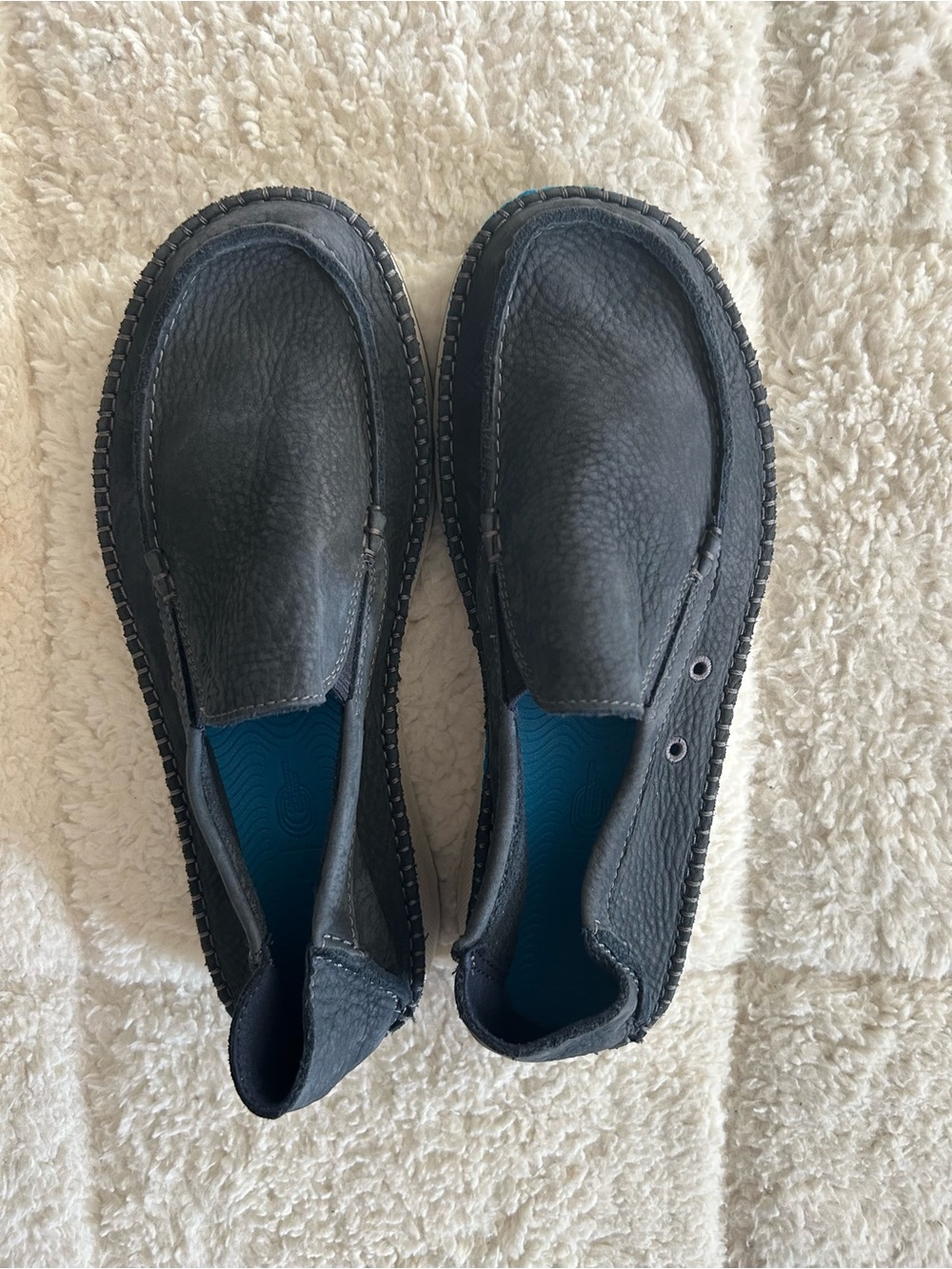 Men's Clark’s Slip-On Loafers in Dark Blue- sz 10. Never worn!